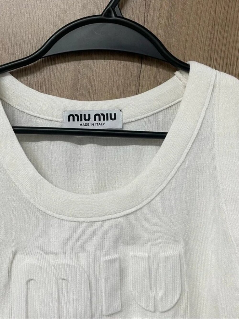 Miu Miu 3D Embossed Logo Ribbed Crop Tank Top-White - Picture 4 of 6